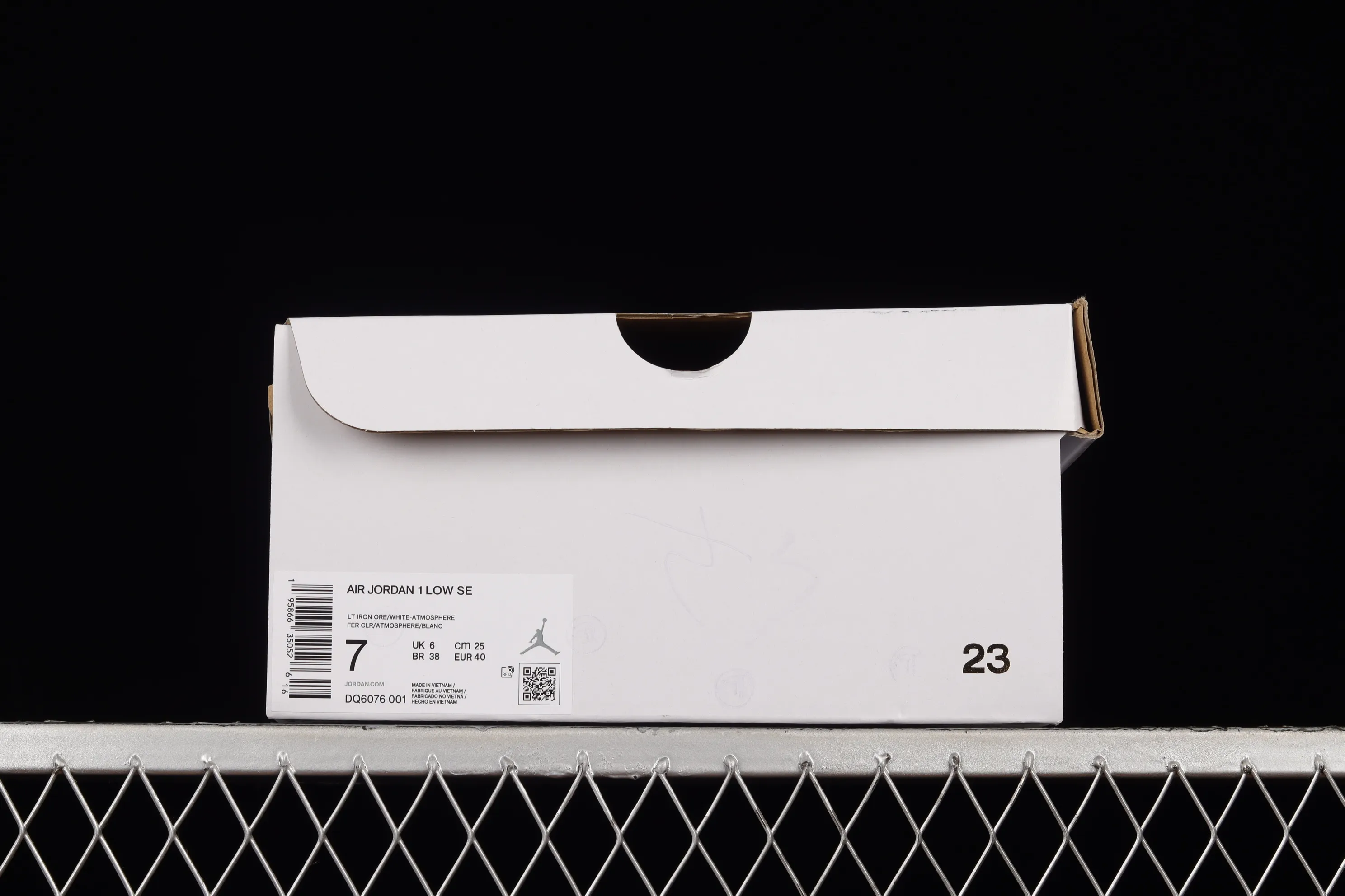 All categories Air Jordan Jordan series basketball shoes Air Jordan 1 Low Air Jordan 1 Low "Light Iron Ore" AJ1 Joe 1 gray and white powder low-top basketball shoes DQ6076-001
